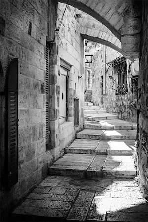 simsearch:873-06440347,k - A street in Jewish Quarter, Jerusalem Photographie de stock - Aubaine LD & Abonnement, Code: 400-07413069