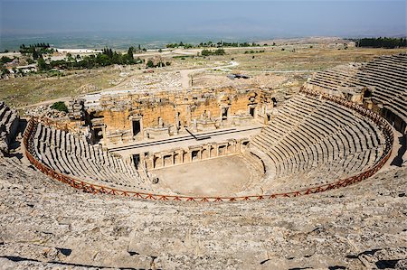 Ruins of theater in ancient Hierapolis, now Pamukkale, Turkey Photographie de stock - Aubaine LD & Abonnement, Code: 400-07424159