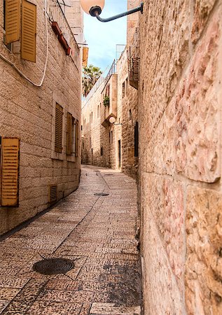 simsearch:400-04990379,k - An alley in the old city in Jerusalem. Photographie de stock - Aubaine LD & Abonnement, Code: 400-07425096