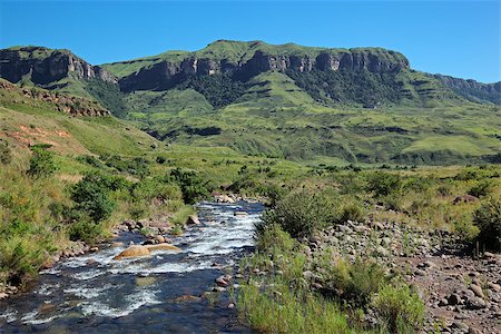 River in the foothills of the Drakensberg Mountains, KwaZulu-Natal, South Africa Stockbilder - Microstock & Abonnement, Bildnummer: 400-07427330