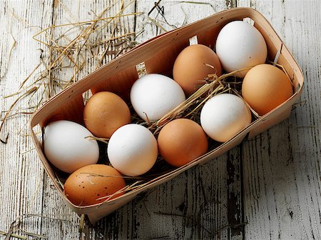 egg and farm - raw chiken eggs in the wooden box Stock Photo - Budget Royalty-Free & Subscription, Code: 400-07427560