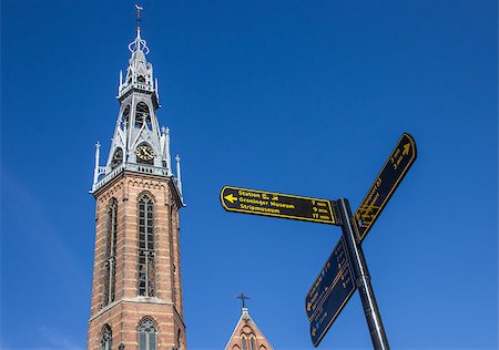 simsearch:400-08432432,k - Tourist sign near the Jozef cathedral in Groningen, Netherlands Fotografie stock - Microstock e Abbonamento, Codice: 400-07427902