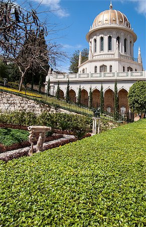 Baha'i Gardens and temple dome, Haifa, Israel Photographie de stock - Aubaine LD & Abonnement, Code: 400-07428425