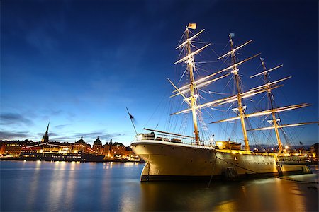 Stockholm City at night Stock Photo - Budget Royalty-Free & Subscription, Code: 400-07428472