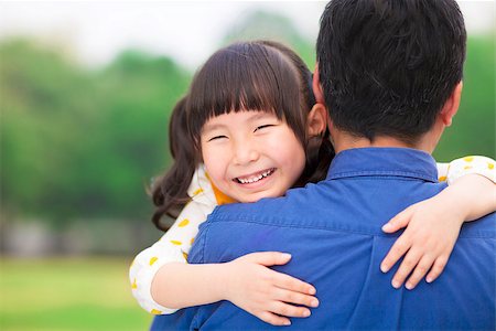 simsearch:400-07517983,k - happy little girl hugging embracing her father Foto de stock - Super Valor sin royalties y Suscripción, Código: 400-07429137