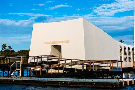 pearl harbour - Visitor Boarding side of the U.S.S. Arizona Memorial. Stock Photo - Budget Royalty-Free & Subscription, Code: 400-07429800