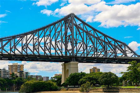 The longest Cantilever bridge in Australia, built away from city centre. Foto de stock - Super Valor sin royalties y Suscripción, Código: 400-07421968