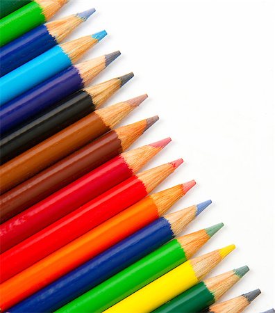 simsearch:859-03039063,k - A diagonal view of Colored Lead Pencils on a white backgound Stockbilder - Microstock & Abonnement, Bildnummer: 400-07444773