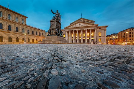 simsearch:400-07294866,k - The National Theatre of Munich, Located at Max-Joseph-Platz Square in Munich, Bavaria, Germany Foto de stock - Super Valor sin royalties y Suscripción, Código: 400-07445496