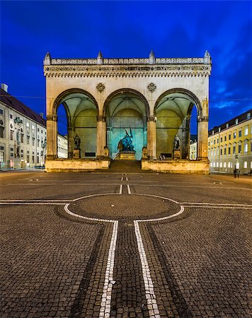 simsearch:400-07294874,k - Odeonplatz and Feldherrnhalle in the Evening, Munich, Bavaria, Germany Stock Photo - Budget Royalty-Free & Subscription, Code: 400-07445498