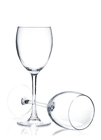 simsearch:400-07450722,k - Two wine glasses. Isolated on white background Stock Photo - Budget Royalty-Free & Subscription, Code: 400-07465273