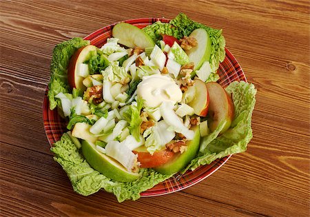 simsearch:400-05673047,k - Waldorf salad made of fresh apples, celery and walnuts.farm-style Foto de stock - Royalty-Free Super Valor e Assinatura, Número: 400-07461931