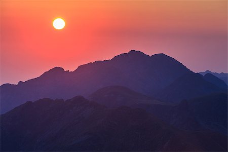 simsearch:400-07302061,k - sunrise over the Fagaras Mountains, Romania. View from Negoiu Peak  2535m Foto de stock - Royalty-Free Super Valor e Assinatura, Número: 400-07478299