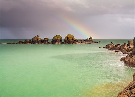 Coastal scene on Sark  looking out over the English Channel Foto de stock - Super Valor sin royalties y Suscripción, Código: 400-07472536