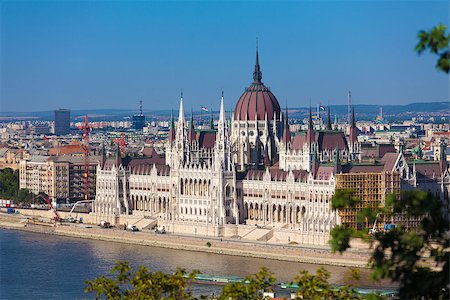 simsearch:400-05734715,k - Hungarian Parliament Building, Budapest, Hungary Foto de stock - Super Valor sin royalties y Suscripción, Código: 400-07472826