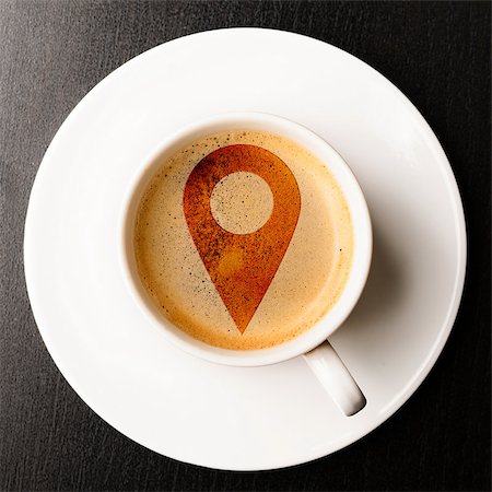 simsearch:400-07477800,k - cafe location. cup of fresh espresso with pin sign, view from above Fotografie stock - Microstock e Abbonamento, Codice: 400-07480448