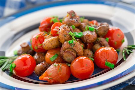 simsearch:400-07479107,k - Roasted mushrooms with cherry tomatoes on a plate Stock Photo - Budget Royalty-Free & Subscription, Code: 400-07480546