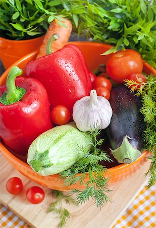 simsearch:400-07479107,k - Fresh vegetables (ratatouille ingredients) in  bowl on table Stock Photo - Budget Royalty-Free & Subscription, Code: 400-07482305