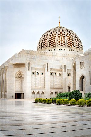 simsearch:400-07837352,k - Picture of Grand Sultan Qaboos Mosque in Muscat, Oman Stock Photo - Budget Royalty-Free & Subscription, Code: 400-07482516