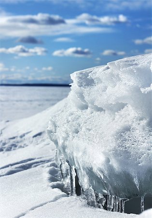 simsearch:400-04628388,k - Melting snow and ice, weather concept climate background Stockbilder - Microstock & Abonnement, Bildnummer: 400-07482680