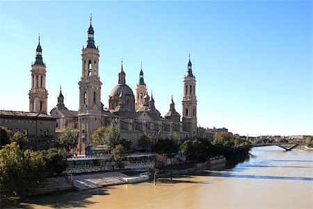 simsearch:400-06526519,k - View at famous Pilar Cathedral against blue sky, Saragossa, Spain Stock Photo - Budget Royalty-Free & Subscription, Code: 400-07504771