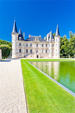 simsearch:400-07300370,k - Chateau Pichon Longueville, Bordeaux Region, France Foto de stock - Super Valor sin royalties y Suscripción, Código: 400-07501718