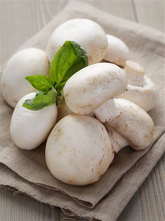 simsearch:400-04689356,k - fresh white champignon on wood table, rustic style photo Stock Photo - Budget Royalty-Free & Subscription, Code: 400-07502327