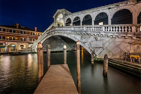 rooftop cityscape night - Rialto Bridge and Grand Canal in the Evening, Venice, Italy Stock Photo - Budget Royalty-Free & Subscription, Code: 400-07514934