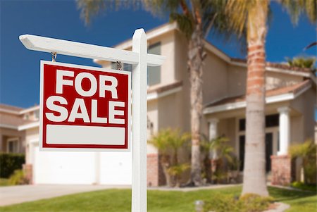 simsearch:400-05121616,k - Home For Sale Real Estate Sign in Front of Beautiful New House. Stock Photo - Budget Royalty-Free & Subscription, Code: 400-07515096