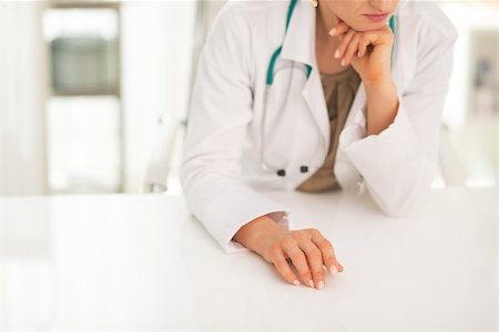simsearch:400-07519214,k - Closeup on thoughtful medical doctor woman in office Stock Photo - Budget Royalty-Free & Subscription, Code: 400-07519166