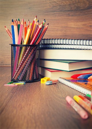 spaxiax (artist) - assortment of school supplies Photographie de stock - Aubaine LD & Abonnement, Code: 400-07512861