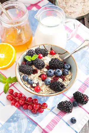 Healthy breakfast with granola and fresh berries Stock Photo - Budget Royalty-Free & Subscription, Code: 400-07545489