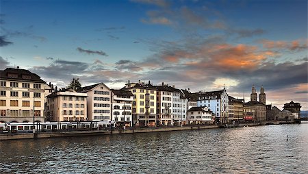 simsearch:400-06419651,k - View of Limmat river and Zurich at dusk, Switzerland Photographie de stock - Aubaine LD & Abonnement, Code: 400-07546892