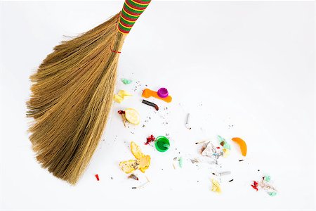 simsearch:400-05132204,k - a new broom sweeping various debris and mud Foto de stock - Super Valor sin royalties y Suscripción, Código: 400-07549507