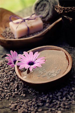 simsearch:400-05902613,k - Spa and wellness setting with natural soap, candles and towel. Violet dayspa nature set dayspa nature set Foto de stock - Royalty-Free Super Valor e Assinatura, Número: 400-07549603