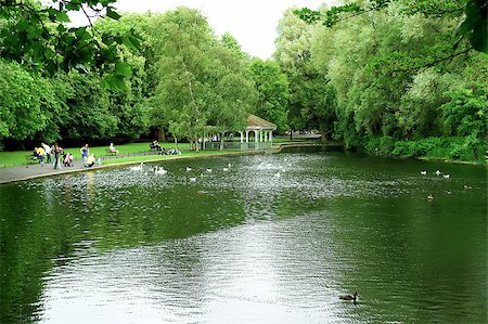 St Stephen's Green park in Dublin Stock Photo - Budget Royalty-Free & Subscription, Code: 400-07556717