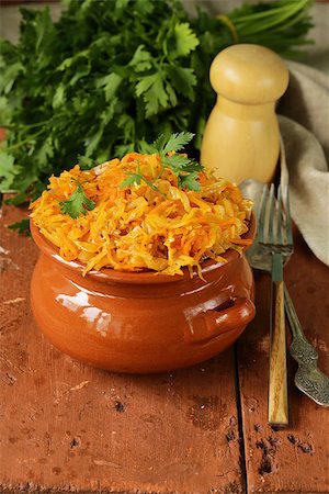 stew cabbage - braised cabbage with carrots and tomato sauce with capers Stock Photo - Budget Royalty-Free & Subscription, Code: 400-07557869