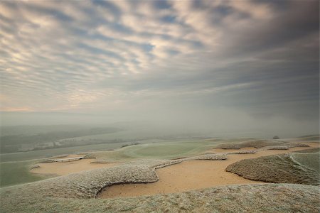 On the empty golf course in autumn morning Stock Photo - Budget Royalty-Free & Subscription, Code: 400-07553976