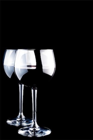simsearch:400-04232915,k - two glasses of wine on black background Stock Photo - Budget Royalty-Free & Subscription, Code: 400-07569141