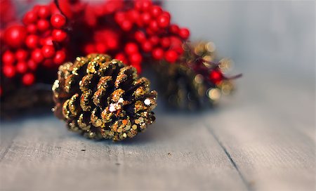 Photo of xmas decoration - golden pine cone Foto de stock - Royalty-Free Super Valor e Assinatura, Número: 400-07576207