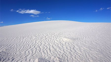 The White Sands desert is located in Tularosa Basin New Mexico. Photographie de stock - Aubaine LD & Abonnement, Code: 400-07576322