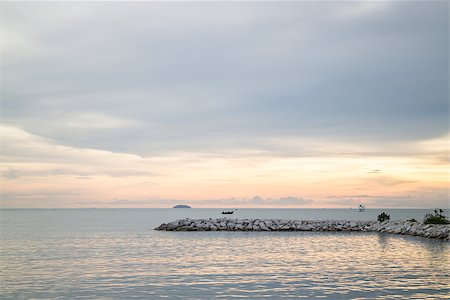 pattaya - Beautiful sunset view of sea Foto de stock - Super Valor sin royalties y Suscripción, Código: 400-07577701