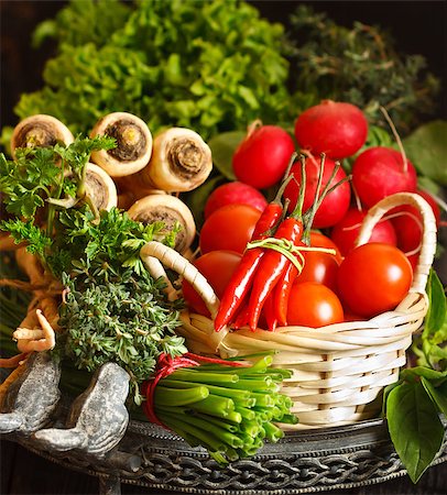 simsearch:400-07578178,k - Fresh vegetables and herbs on an old plate. Stock Photo - Budget Royalty-Free & Subscription, Code: 400-07578195