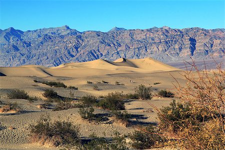 simsearch:855-06313247,k - Ripples And Mountain Peaks. Death Valley National Park, California Photographie de stock - Aubaine LD & Abonnement, Code: 400-07578442