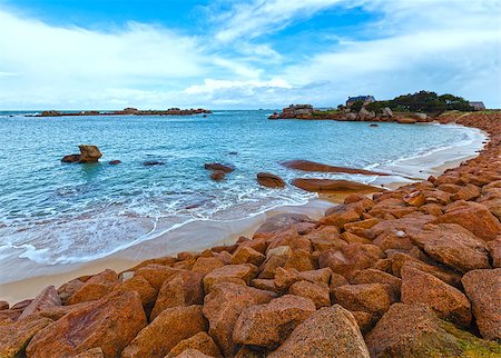 stony - Tregastel coast spring view  (between Perros-Guirec and Pleumeur-Bodou, Brittany, France). The Pink Granite Coast. Foto de stock - Super Valor sin royalties y Suscripción, Código: 400-07578627