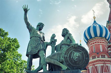 simsearch:400-05693774,k - Monument to Minin and Pozharsky on Red Square. Moscow, Russia Stockbilder - Microstock & Abonnement, Bildnummer: 400-07570994