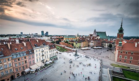 simsearch:6129-09057817,k - Castle square in Warsaw old town, Poland Foto de stock - Super Valor sin royalties y Suscripción, Código: 400-07571645