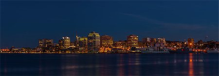 Panorama of Halifax Nova Scotia at night (taken from across the harbour in Dartmouth) Photographie de stock - Aubaine LD & Abonnement, Code: 400-07616647