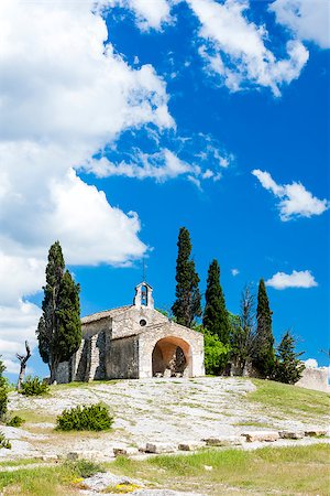 simsearch:400-05753413,k - Chapel St. Sixte near Eygalieres, Provence, France Stock Photo - Budget Royalty-Free & Subscription, Code: 400-07617797