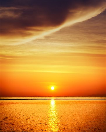 beautiful sunset over calm sea, samui, thailand Photographie de stock - Aubaine LD & Abonnement, Code: 400-07619497